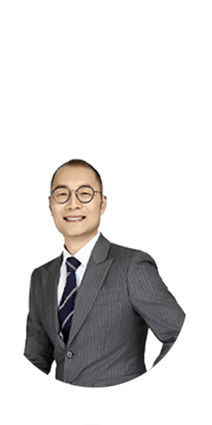 李亮